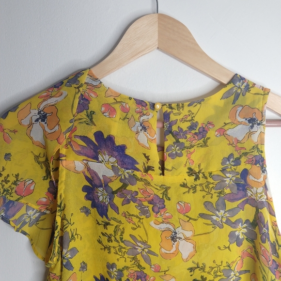 ANTHRO HD in Paris Ruffle Sleeve Floral Top - Picture 6 of 8